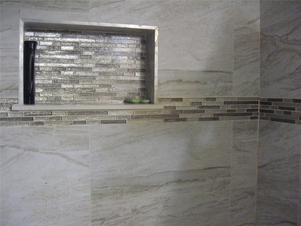 CORAL HEIGHTS 22-4 B - Residential Lease