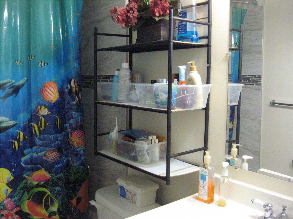 CORAL HEIGHTS 22-4 B - Residential Lease