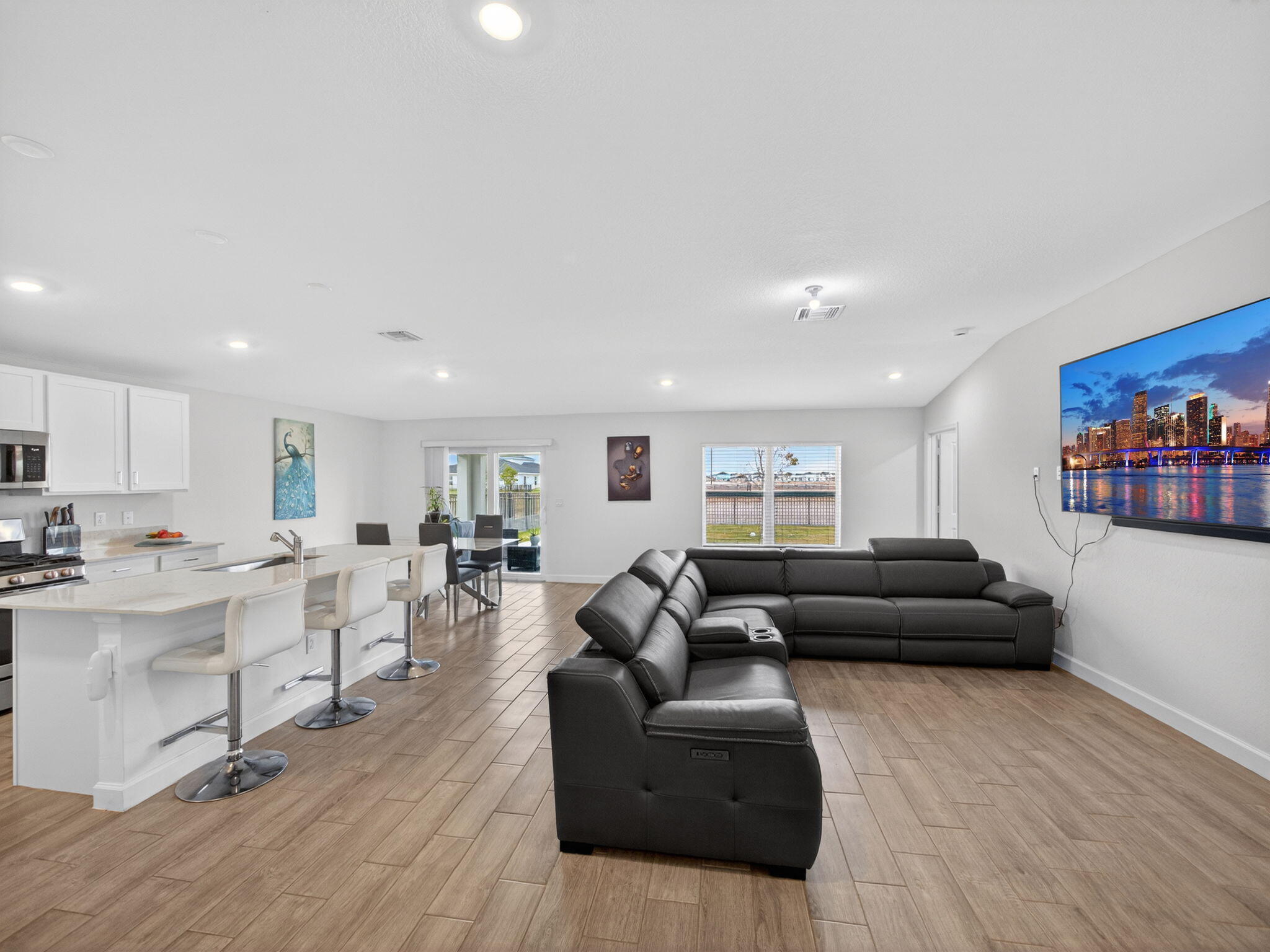 BRYSTOL AT WYDLER - Residential