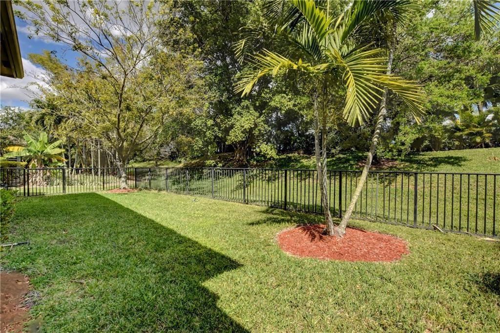 Versailles PUD - Residential Lease