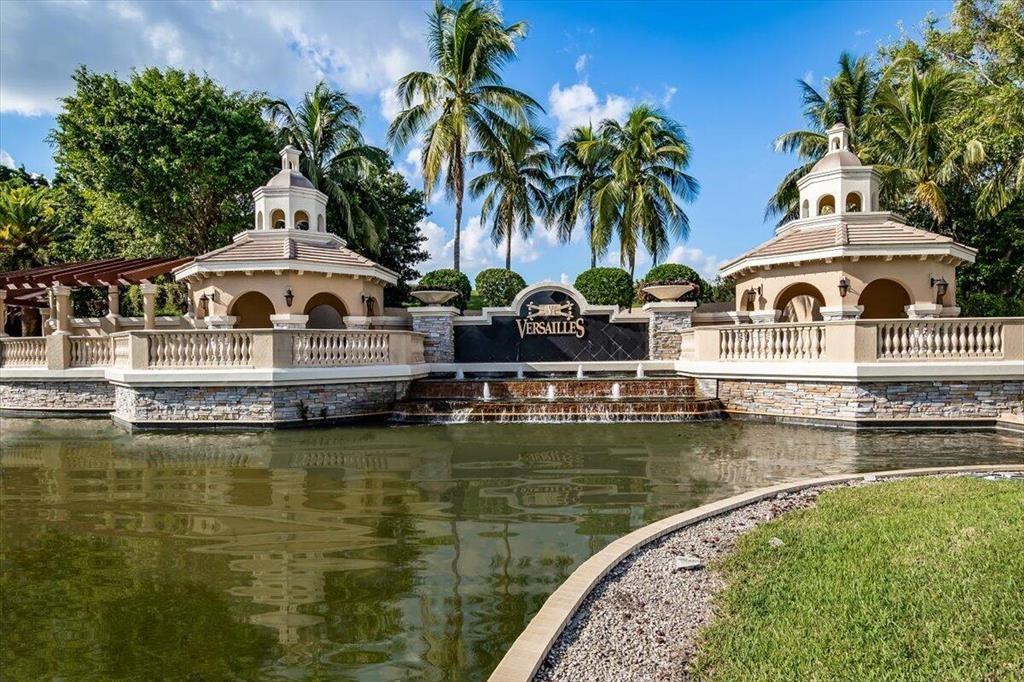 Versailles PUD - Residential Lease