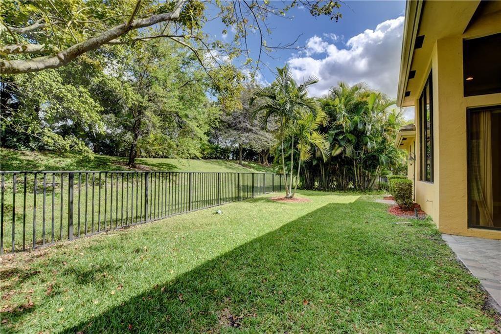 Versailles PUD - Residential Lease