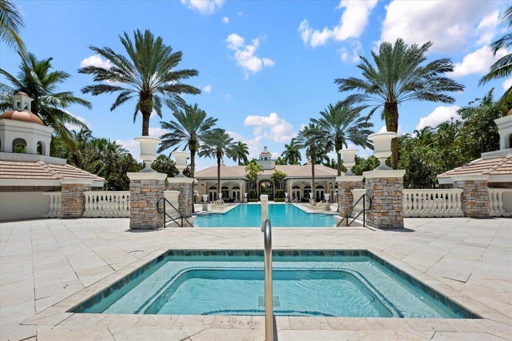 Versailles PUD - Residential Lease