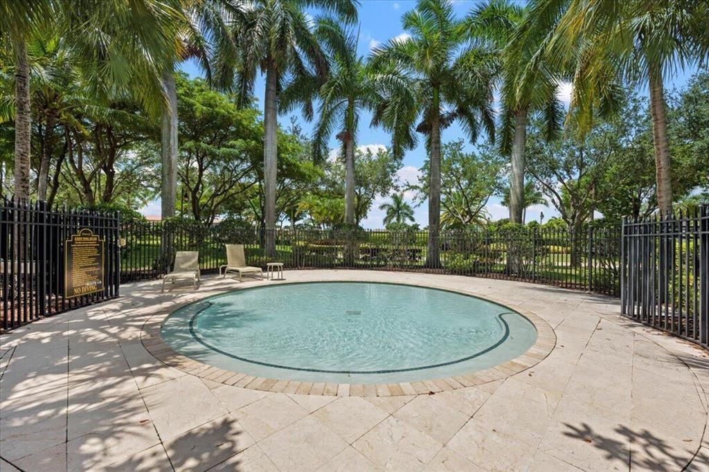 Versailles PUD - Residential Lease