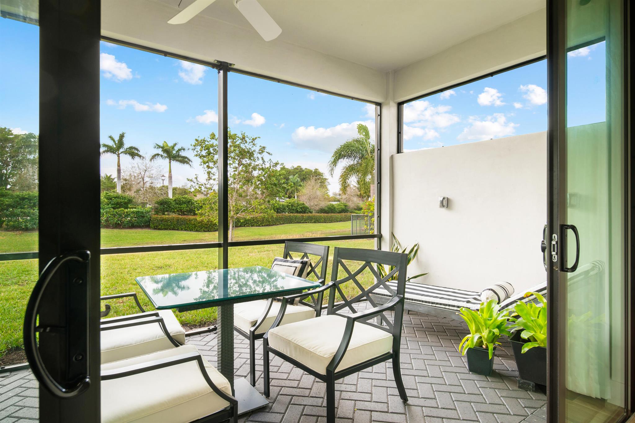 BANYAN CAY RESORT COMMUNI - Residential