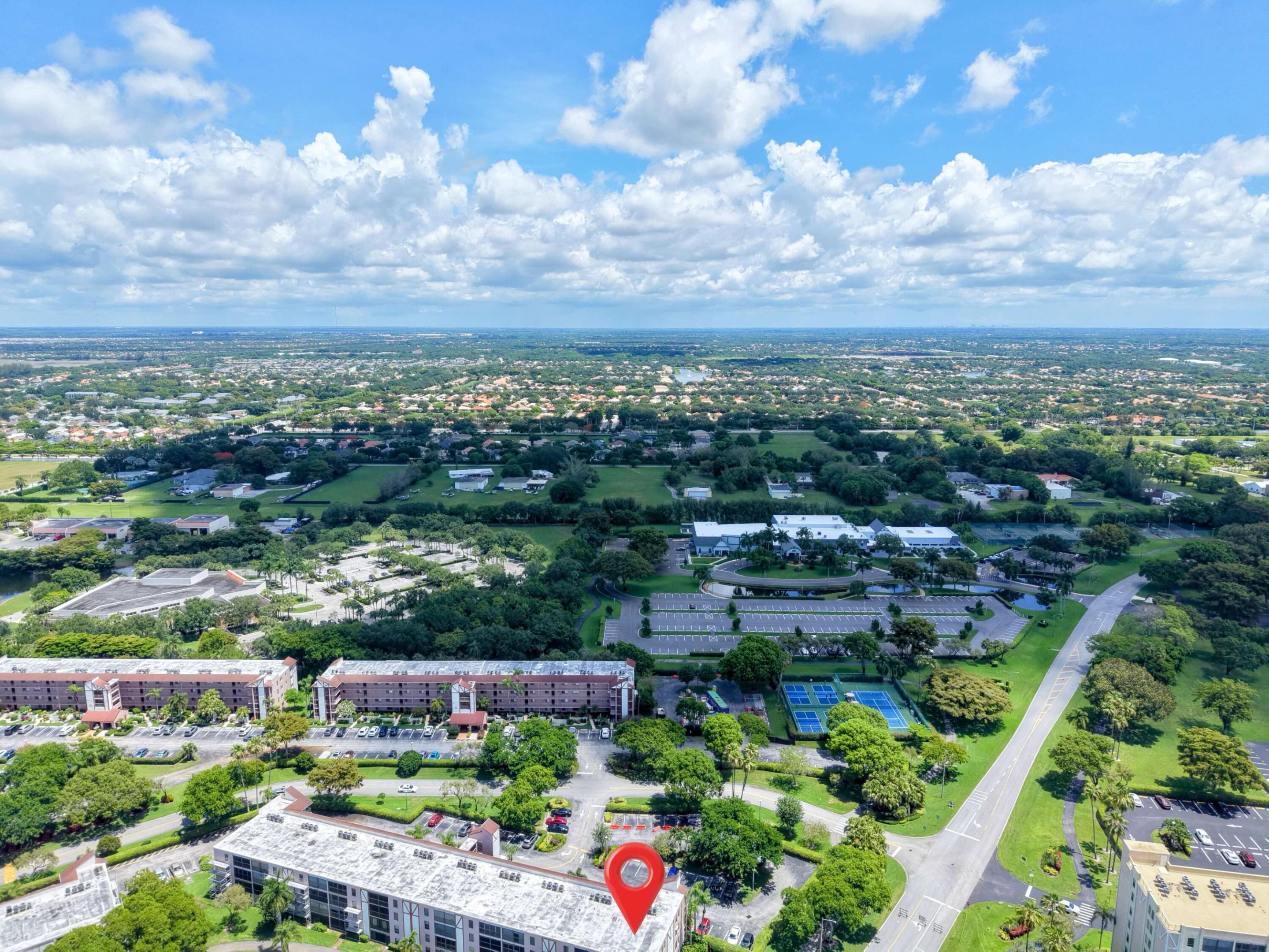 HUNTINGTON LAKES - Residential