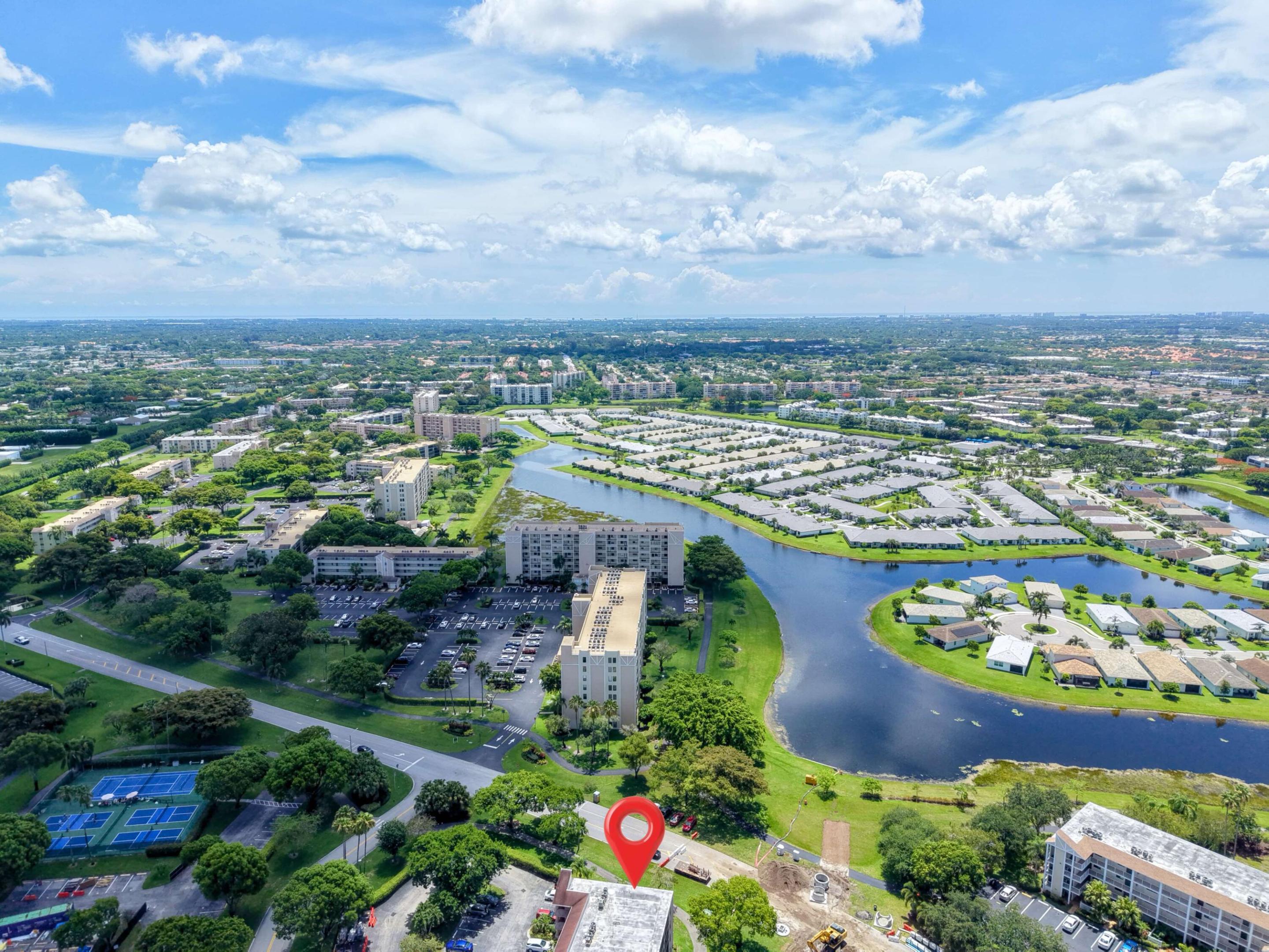 HUNTINGTON LAKES - Residential