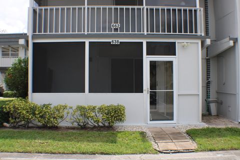 638 Saxony N Delray Beach FL 33446