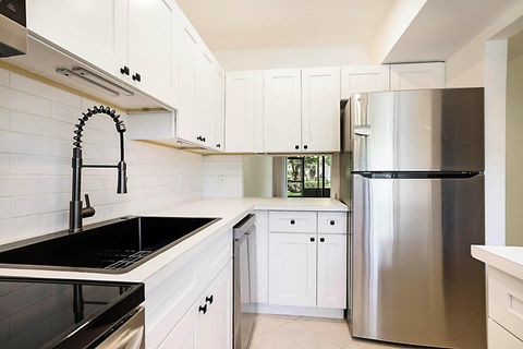 3605 S Ocean Boulevard 124 South Palm Beach FL 33480