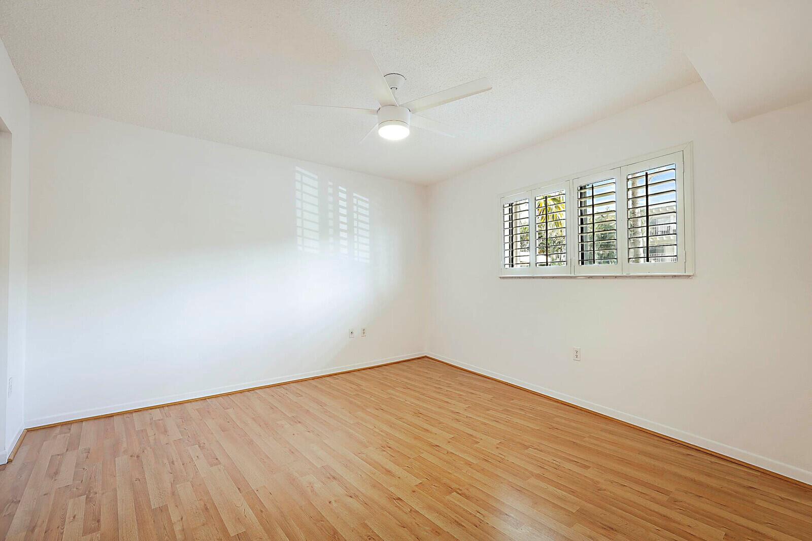 SOUTHGATE CONDO - Residential