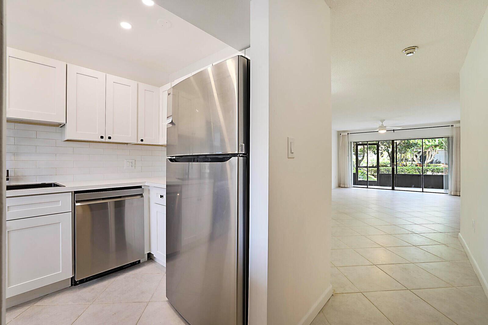 View photos, virtual tours, details... 3605 S Ocean Boulevard 124