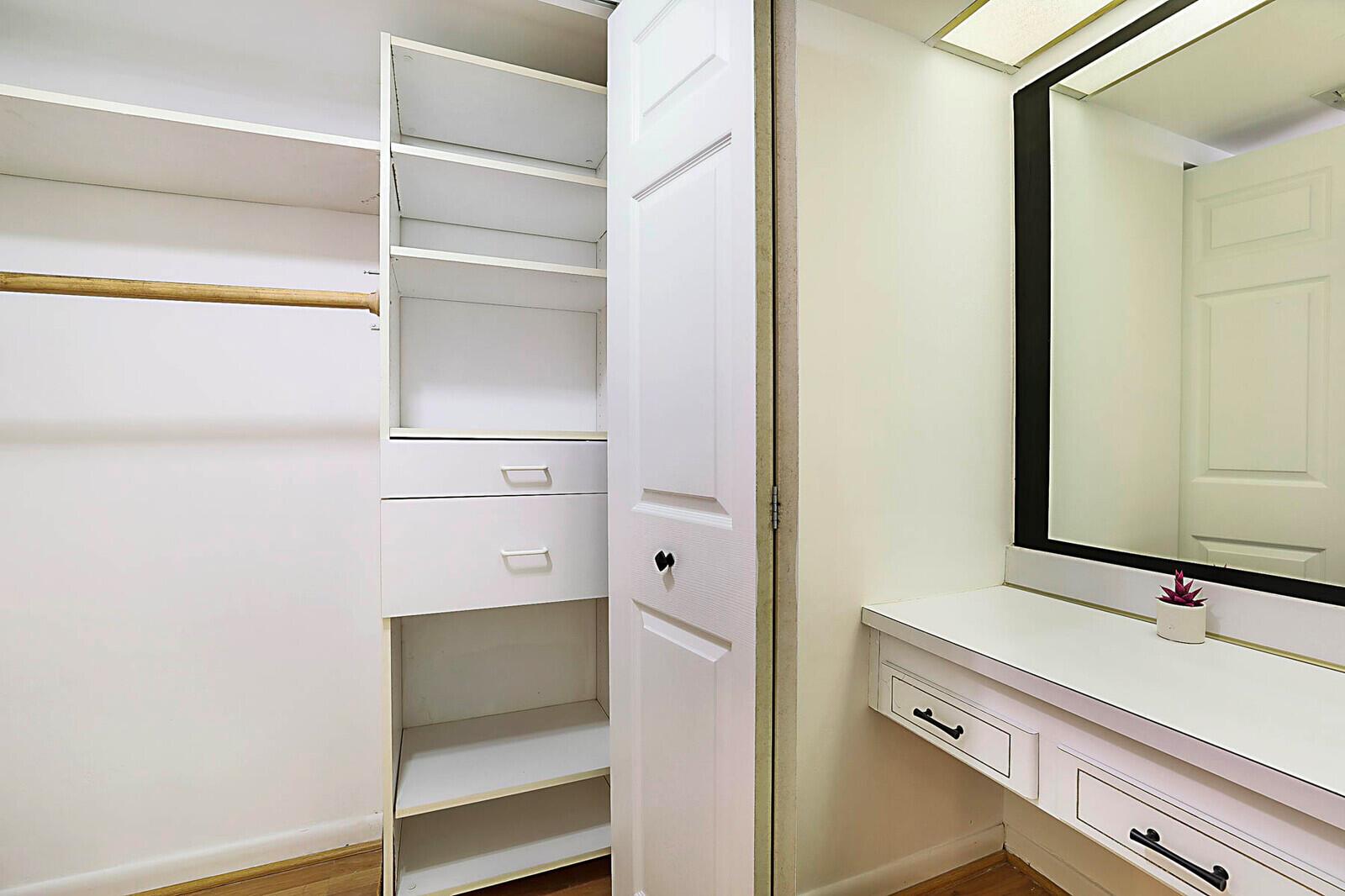 SOUTHGATE CONDO - Residential