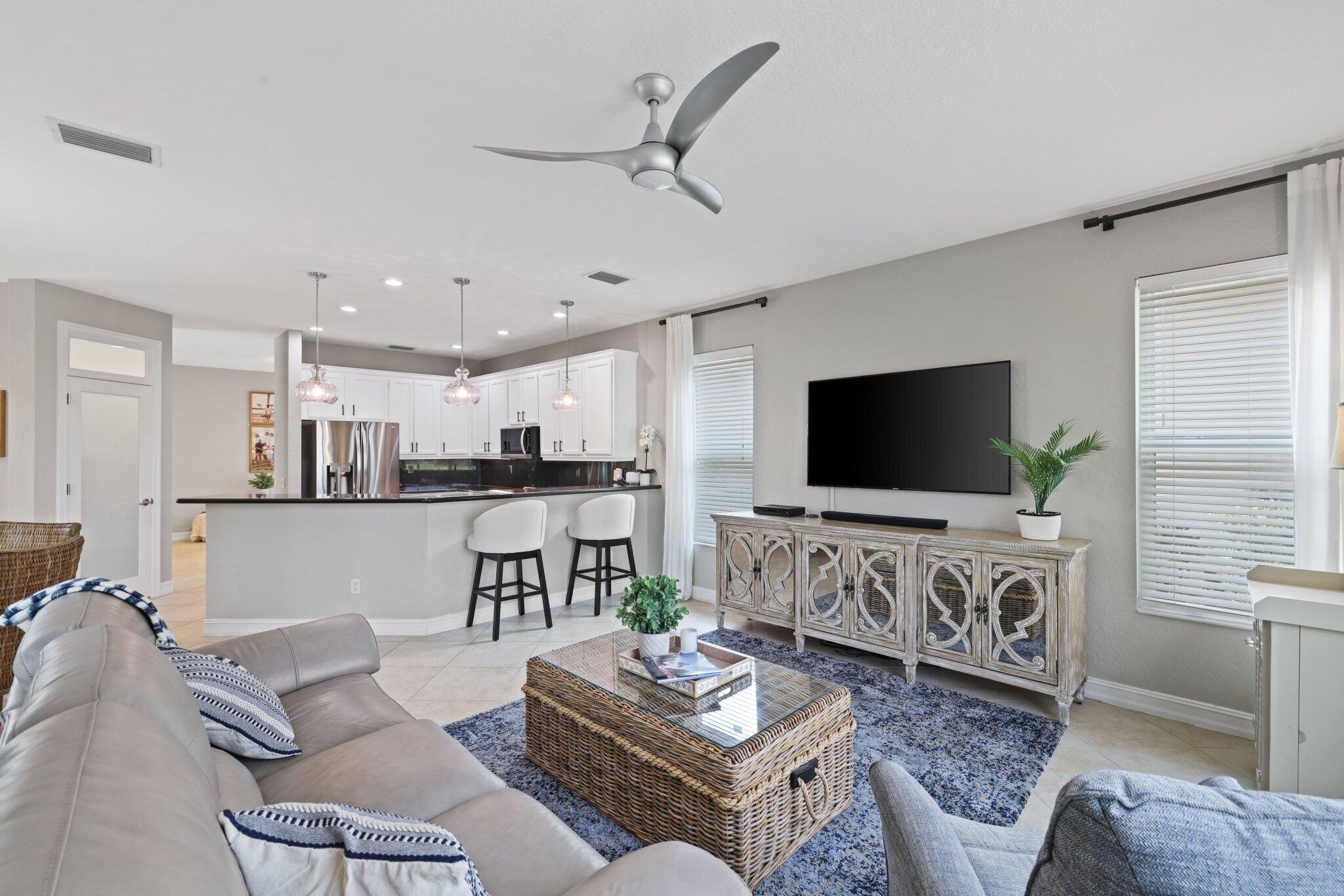 CANYON ISLES 1 - Residential
