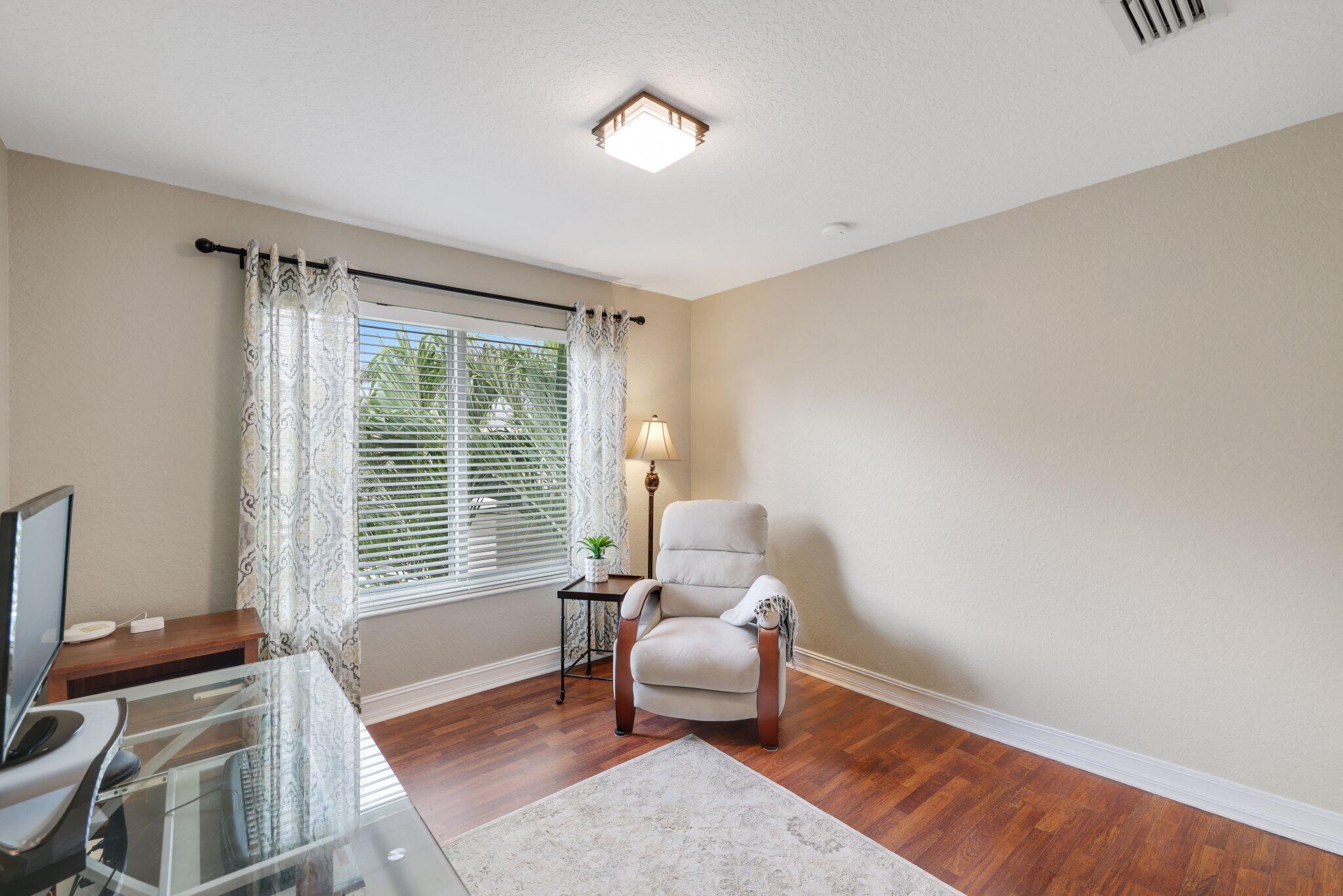 CANYON ISLES 1 - Residential