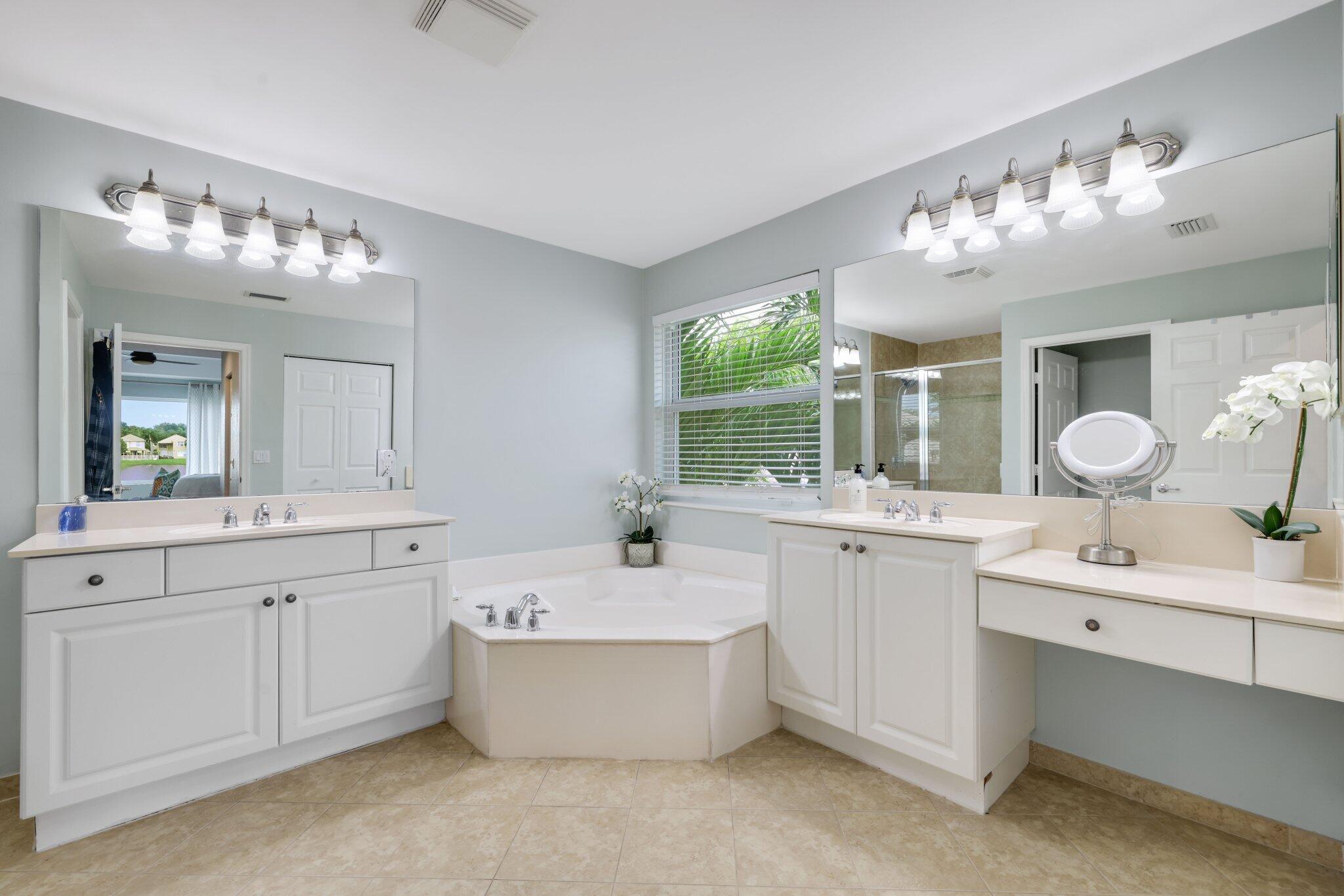 CANYON ISLES 1 - Residential