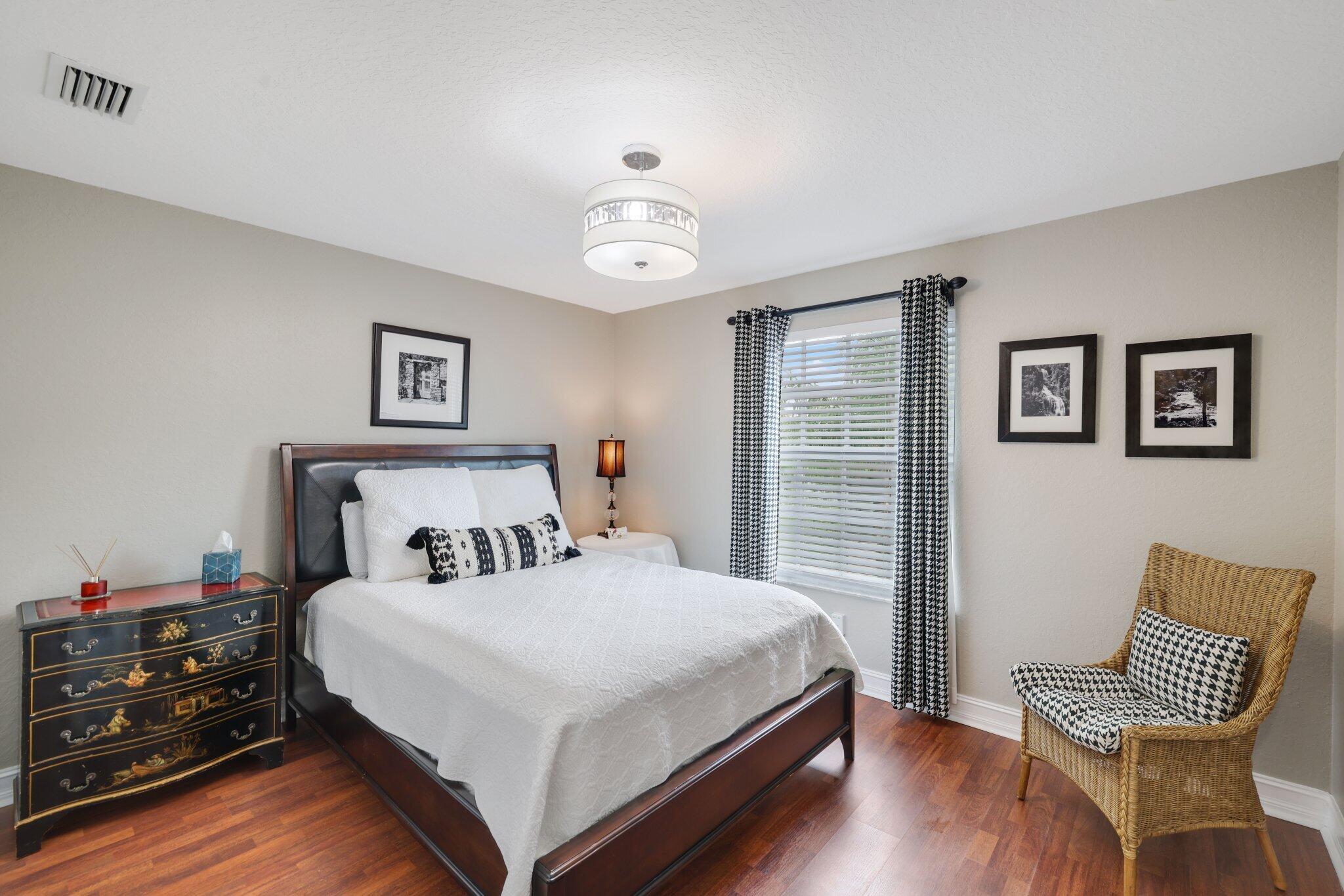 CANYON ISLES 1 - Residential