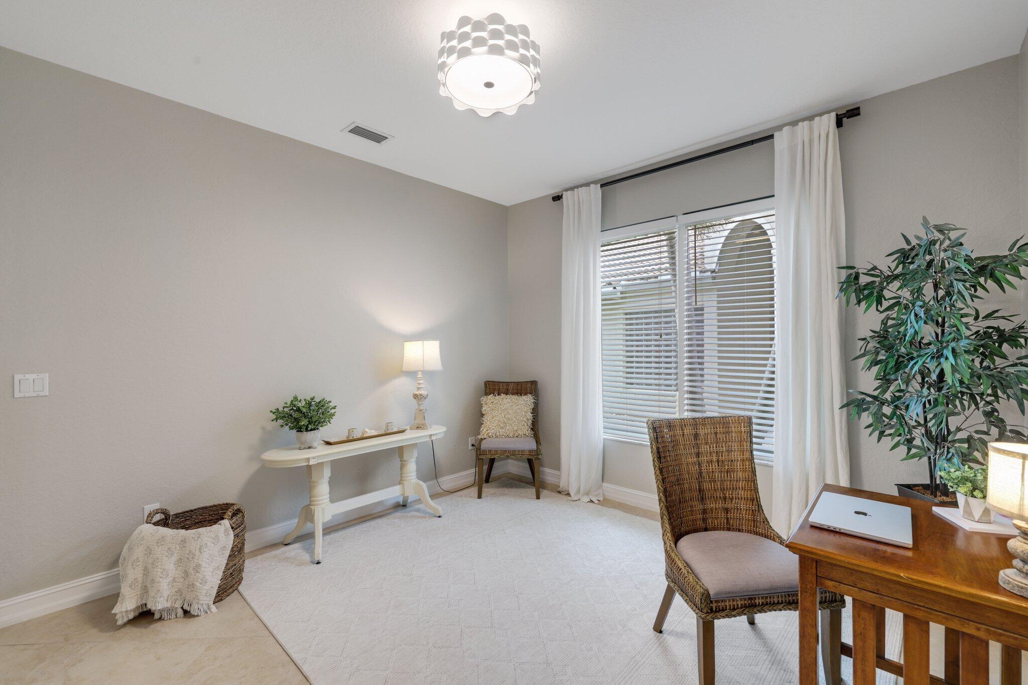 CANYON ISLES 1 - Residential