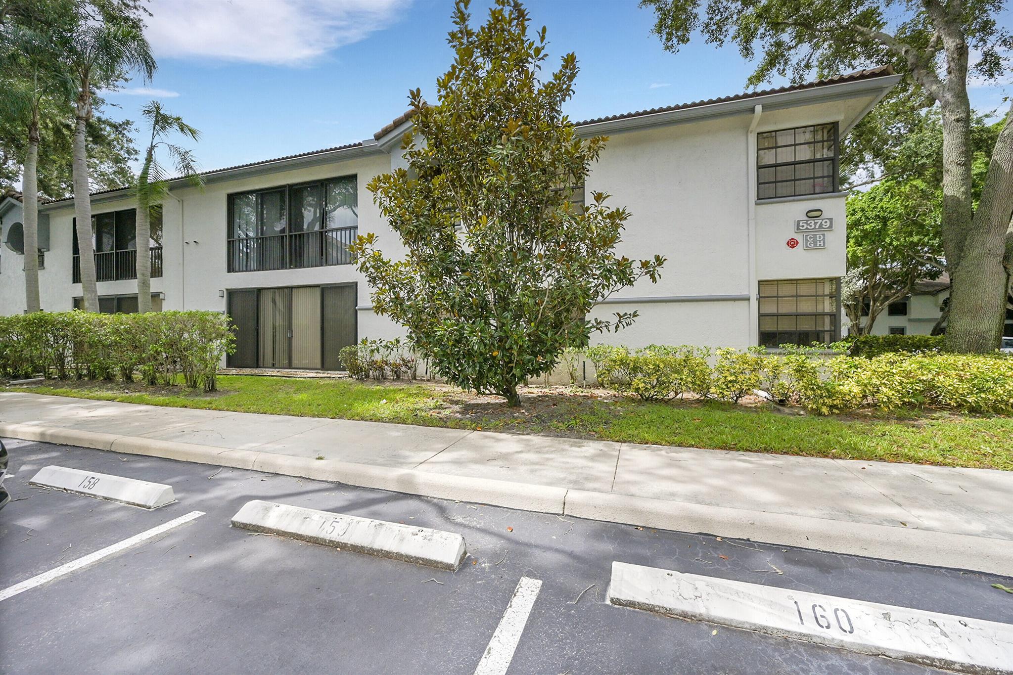 5379 Verona Drive Corner