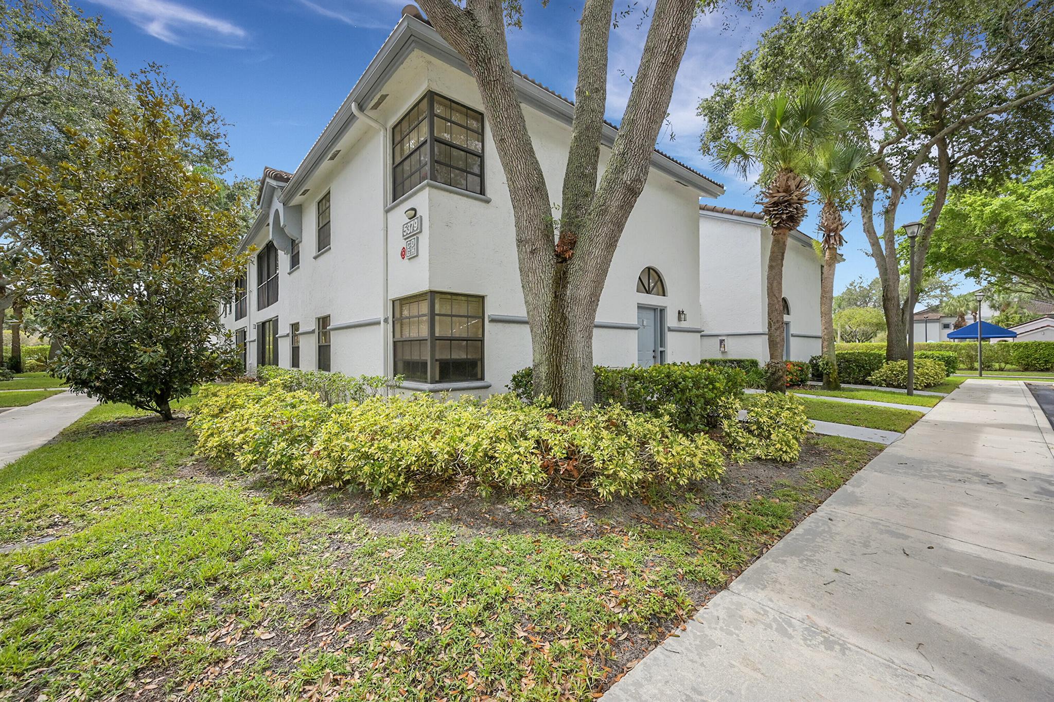 5379 Verona Drive Corner