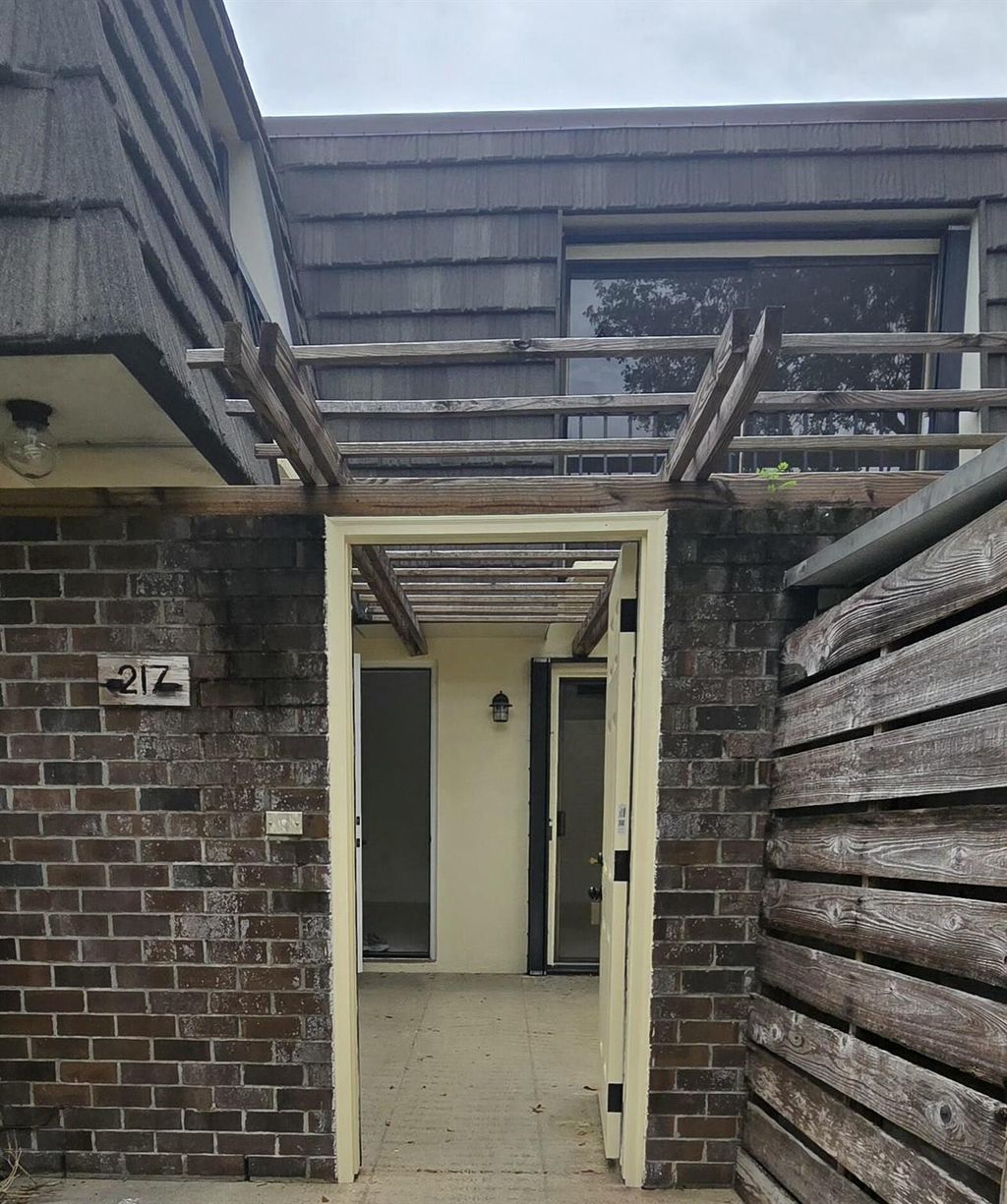 Photo of 217 2nd Terrace, Palm Beach Gardens, FL 33418 (MLS # R11098694)