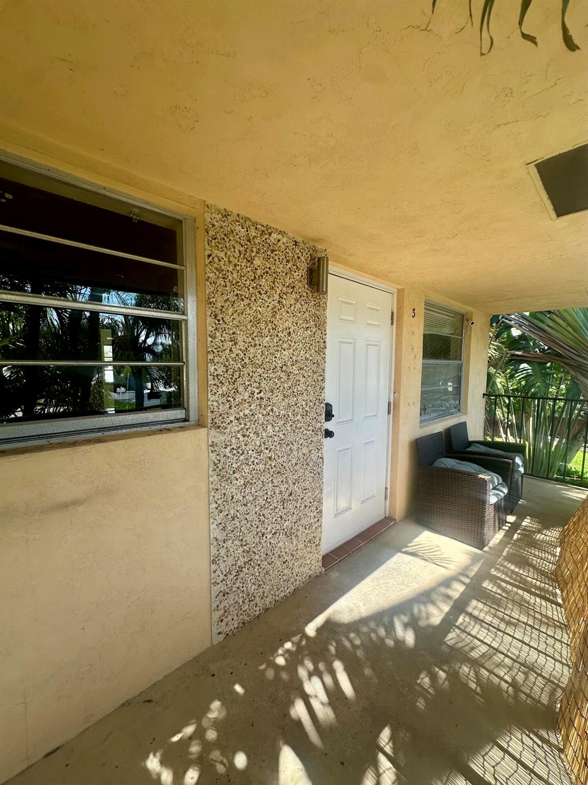 Welcome to this cozy second-floor unit in a quiet 4-unit building, located in the heart of Lake Worth Beach. This 1-bedroom, 1-bath home features an in-unit washer & dryer, stainless steel appliances, central A/C, and a pet-friendly policy--perfect for comfort & convenient living year-round.Enjoy being just minutes away from the beach, parks, local restaurants, shopping, and all the best Lake Worth Beach has to offer.Don't miss out--schedule your tour today!