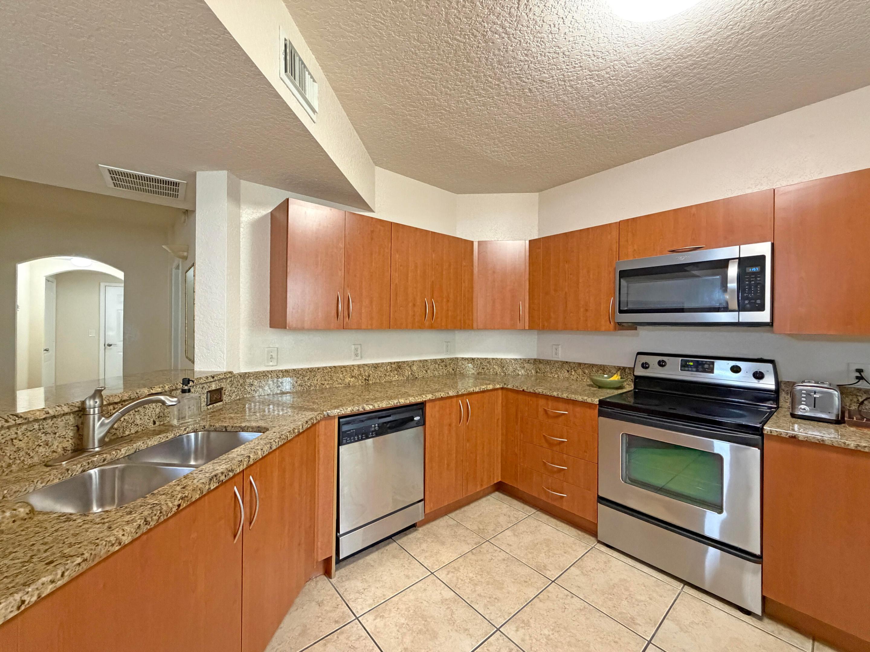 THE BELMONT AT ST LUCIE WEST, A CONDOMINIUM - Residential