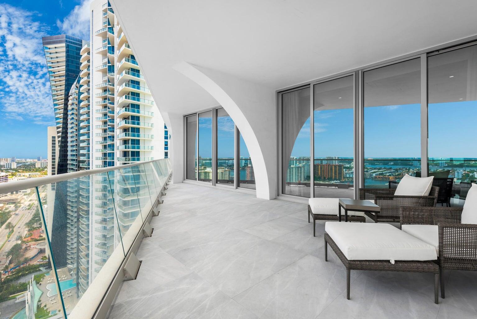 JADE SIGNATURE - Residential