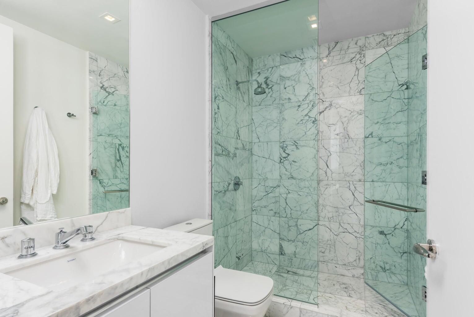 JADE SIGNATURE - Residential