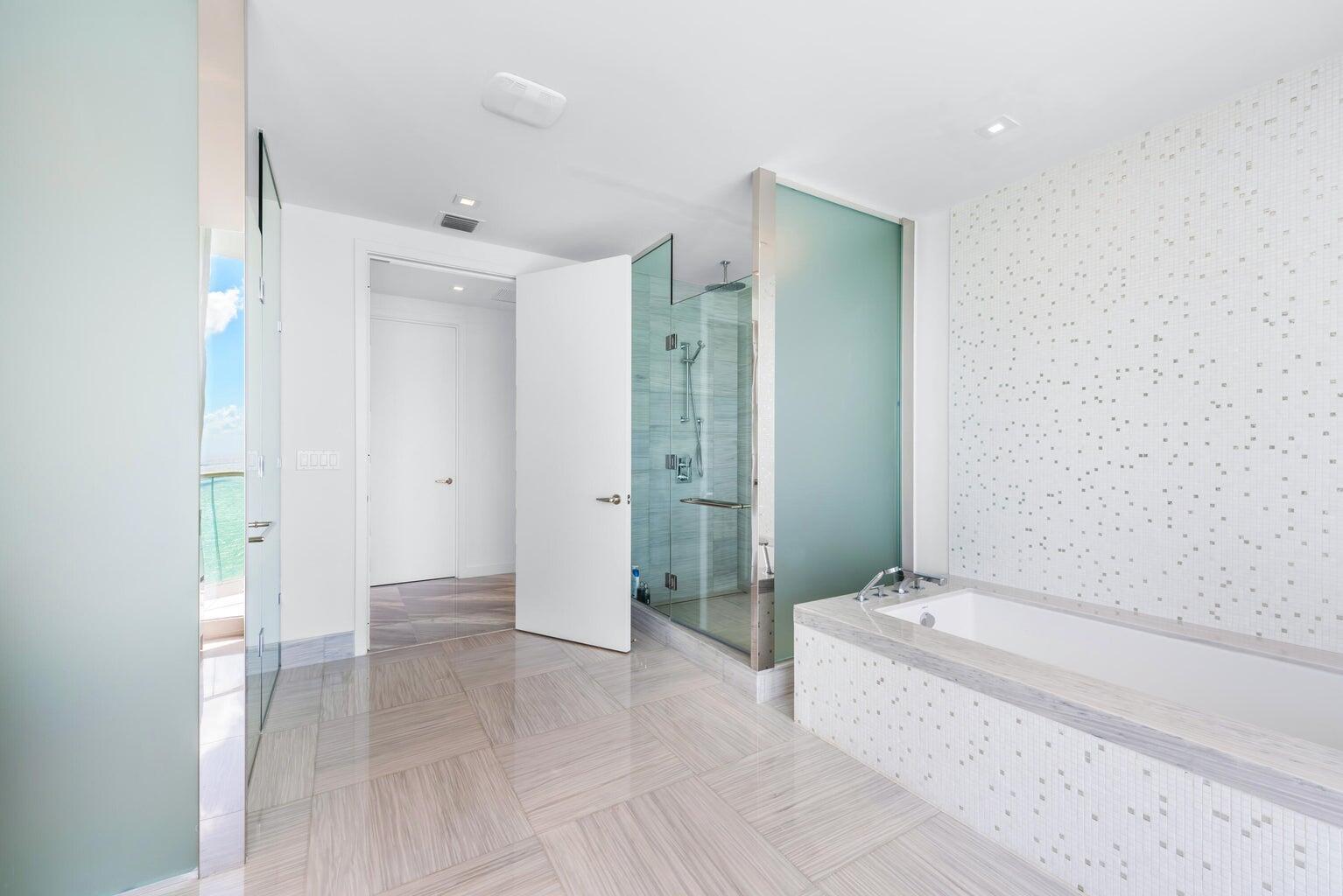 JADE SIGNATURE - Residential