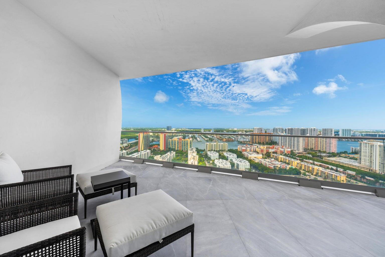 JADE SIGNATURE - Residential