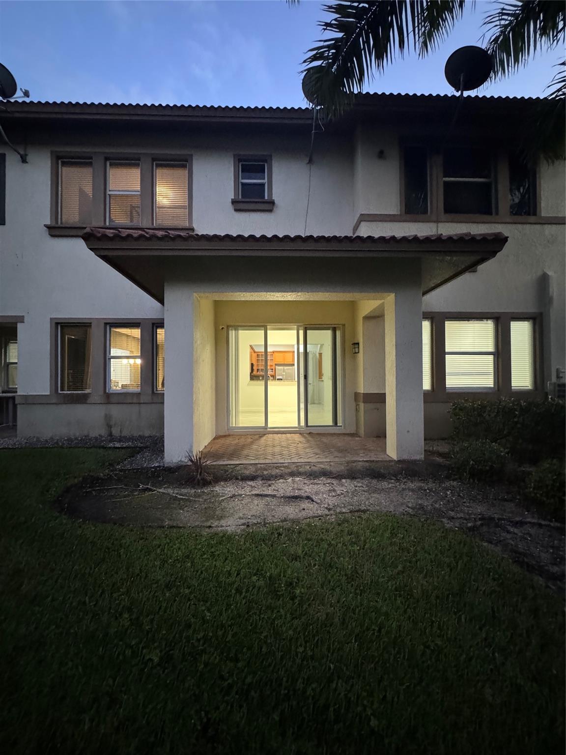 Heron Bay Comm 170-76 B - Residential Lease