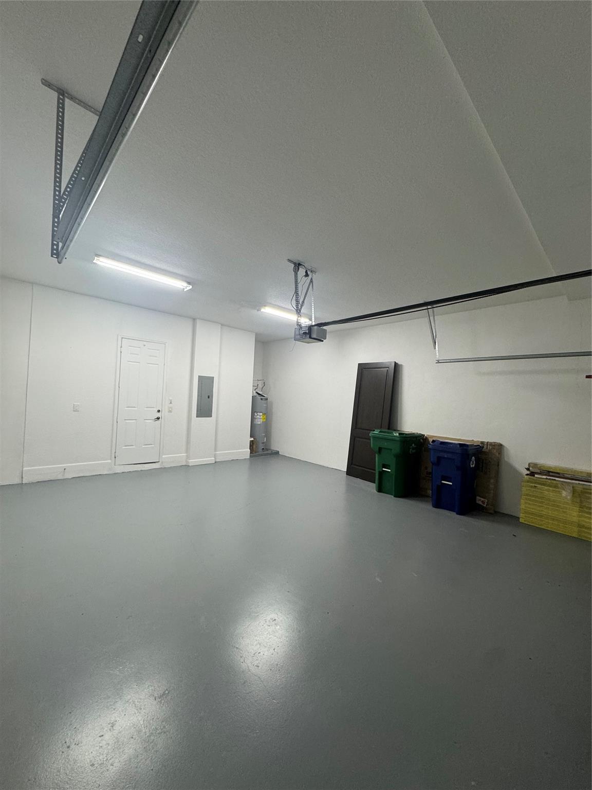 Heron Bay Comm 170-76 B - Residential Lease