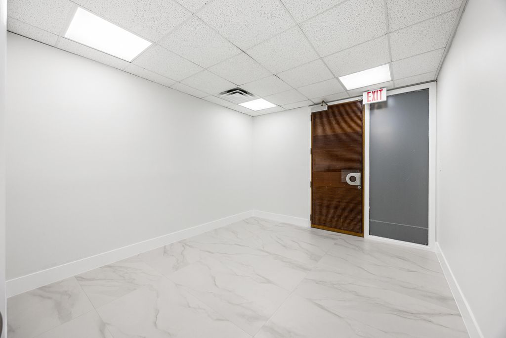 Photo of 150 NW 70th Avenue #04, Plantation, FL 33317 (MLS # B26003778)