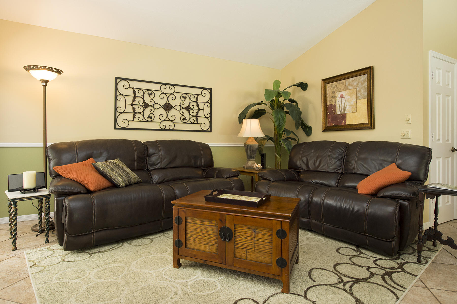 SABAL PALM ESTATES/ Tiburon - Residential