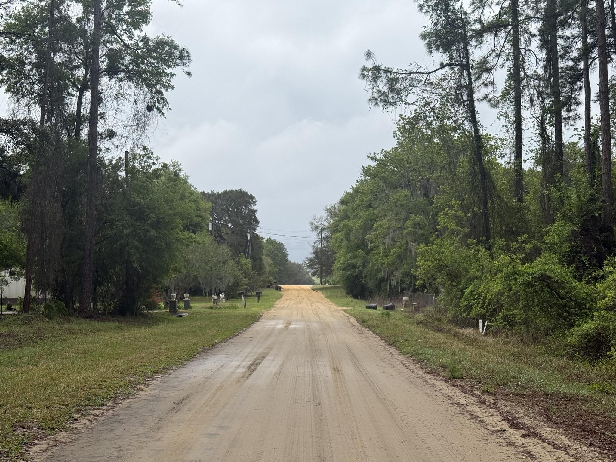 INTERLACHEN LAKES ESTATES - Land