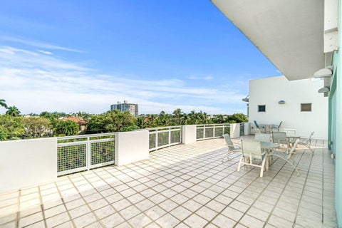 Tiny photo for 335 SE 6th Avenue #304, Delray Beach, FL 33483 (MLS # B26025811)