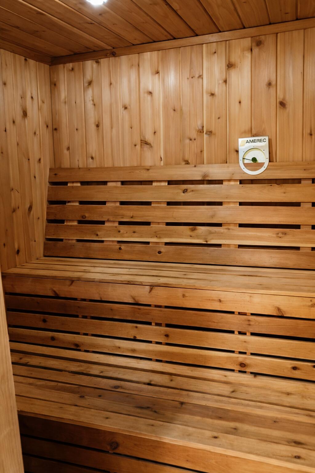 CAMBRIDGE HOUSE - Residential