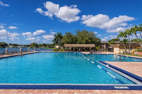 Tiny photo for 300 Berkley Road #112, Hollywood, FL 33024 (MLS # B26011962)