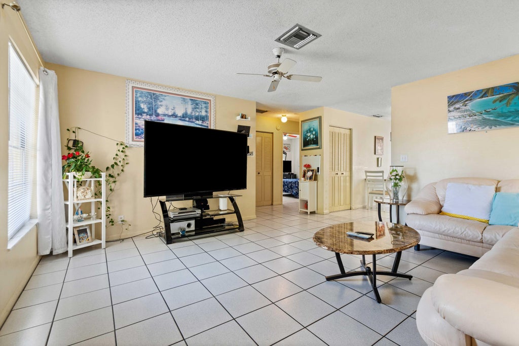 Photo of 3117 SE Clayton Street #17-19, Stuart, FL 34997 (MLS # B26052259)