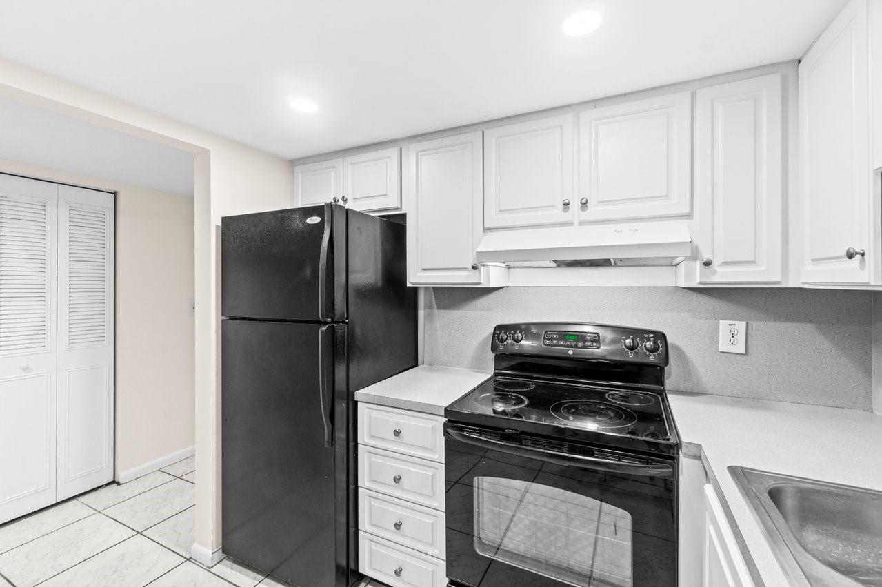 253 S Cypress Road 242
