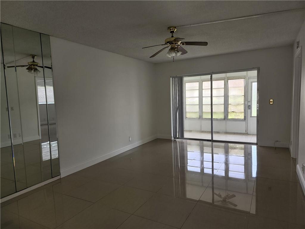 Sandalfoot Blvd Apts Cond - Residential Lease