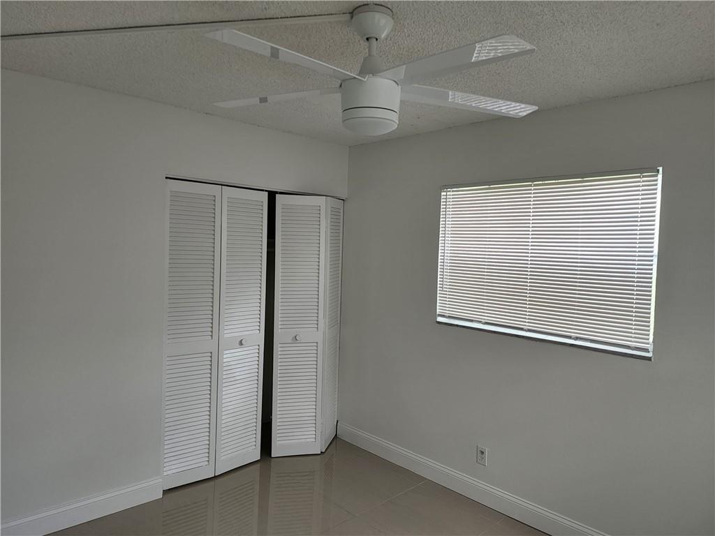 Sandalfoot Blvd Apts Cond - Residential Lease