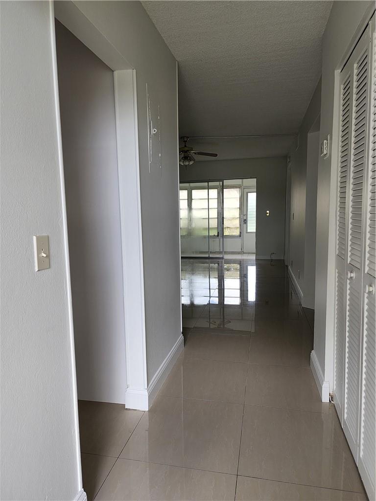Sandalfoot Blvd Apts Cond - Residential Lease