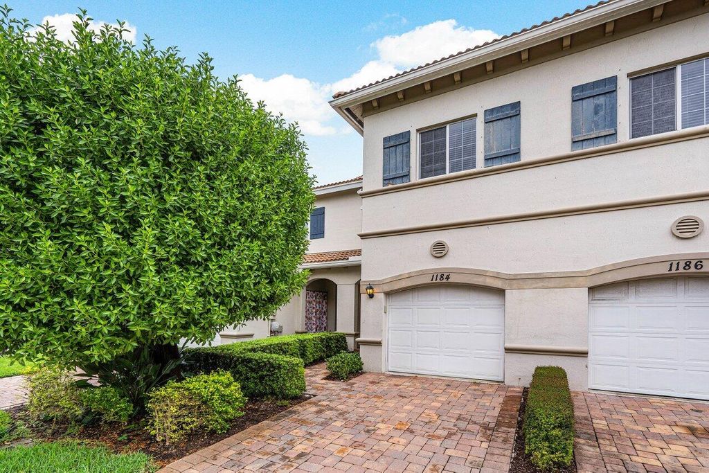 Photo of 1184 Paisley Court, Lake Worth Beach, FL 33461 (MLS # R11027582)