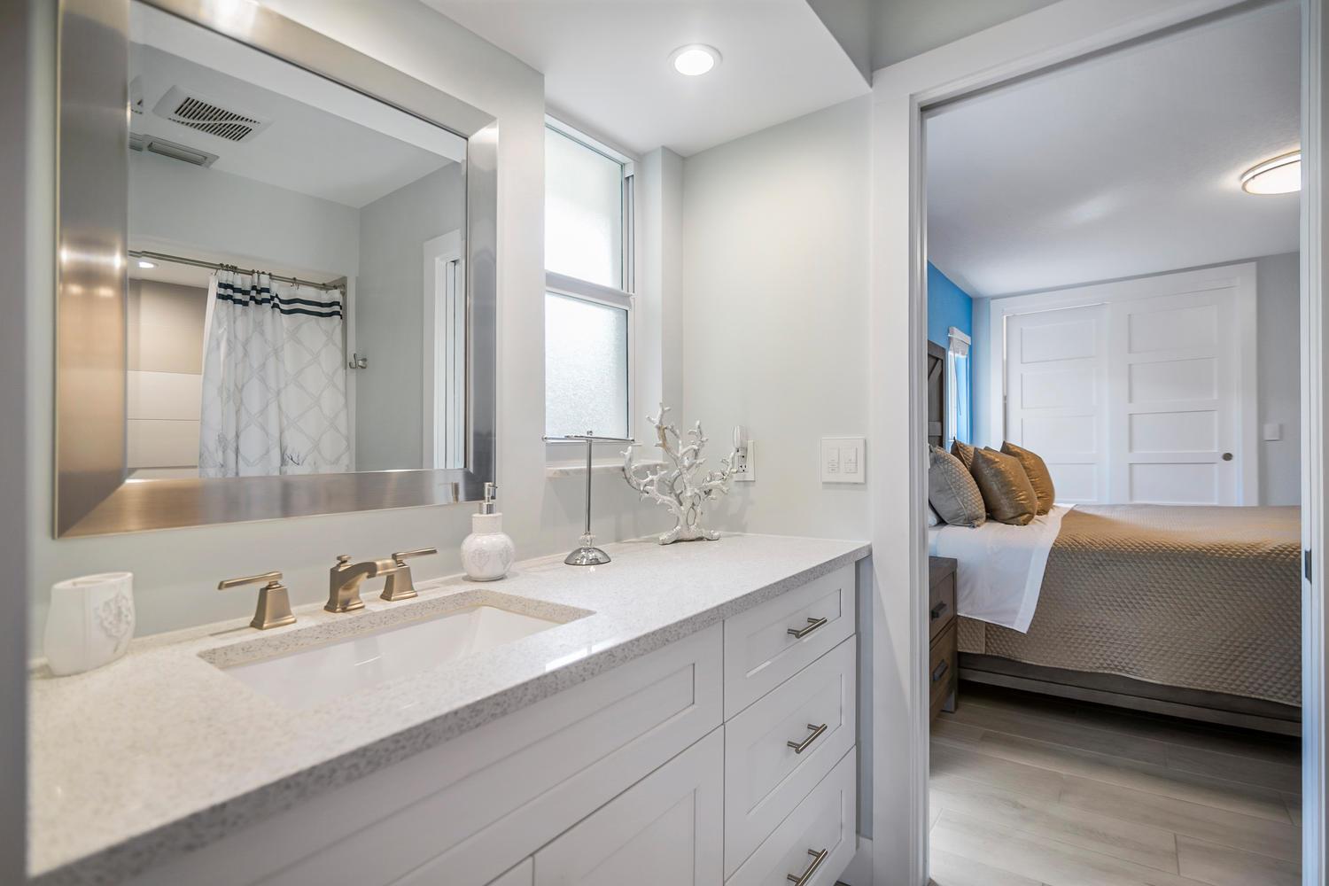 HARBOR EST - Residential