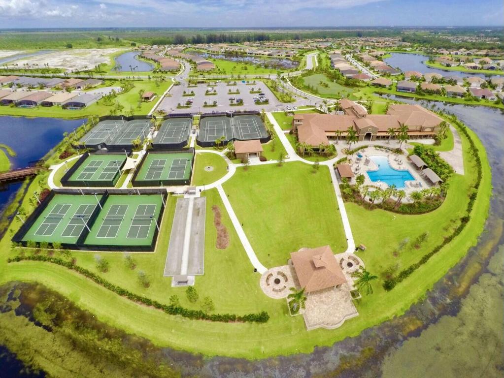 TRADITION PLAT NO 28 - Residential