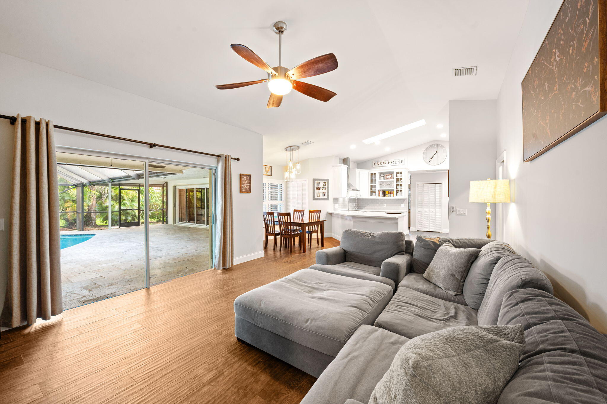 GREENVIEW SHORES 2 OF WELLINGTON - Residential