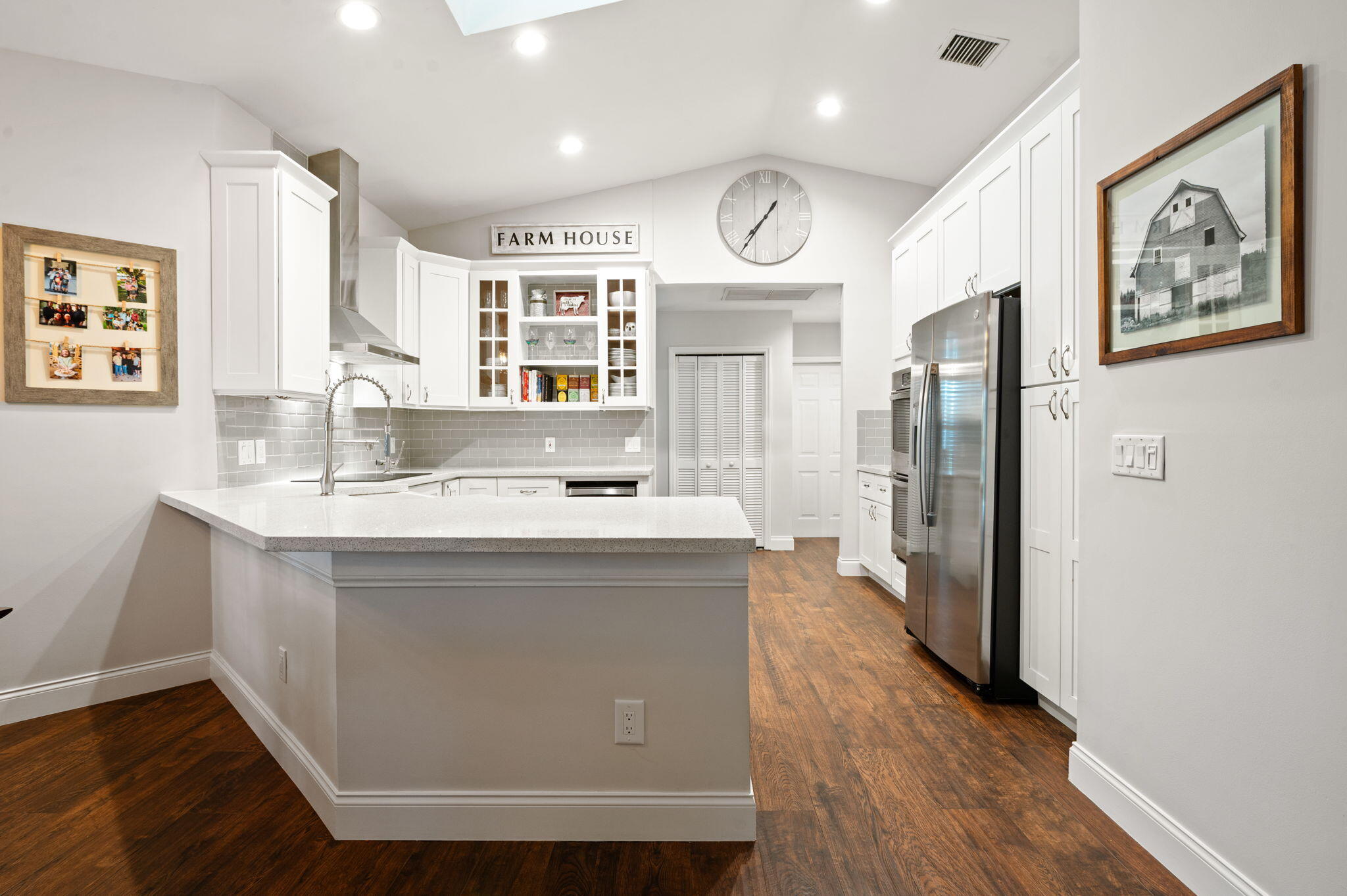 GREENVIEW SHORES 2 OF WELLINGTON - Residential