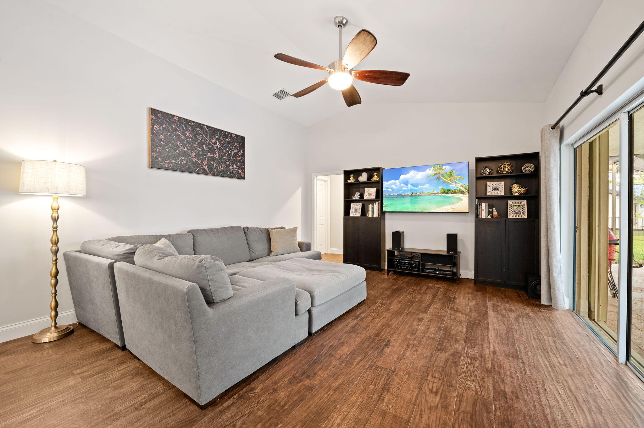 GREENVIEW SHORES 2 OF WELLINGTON - Residential