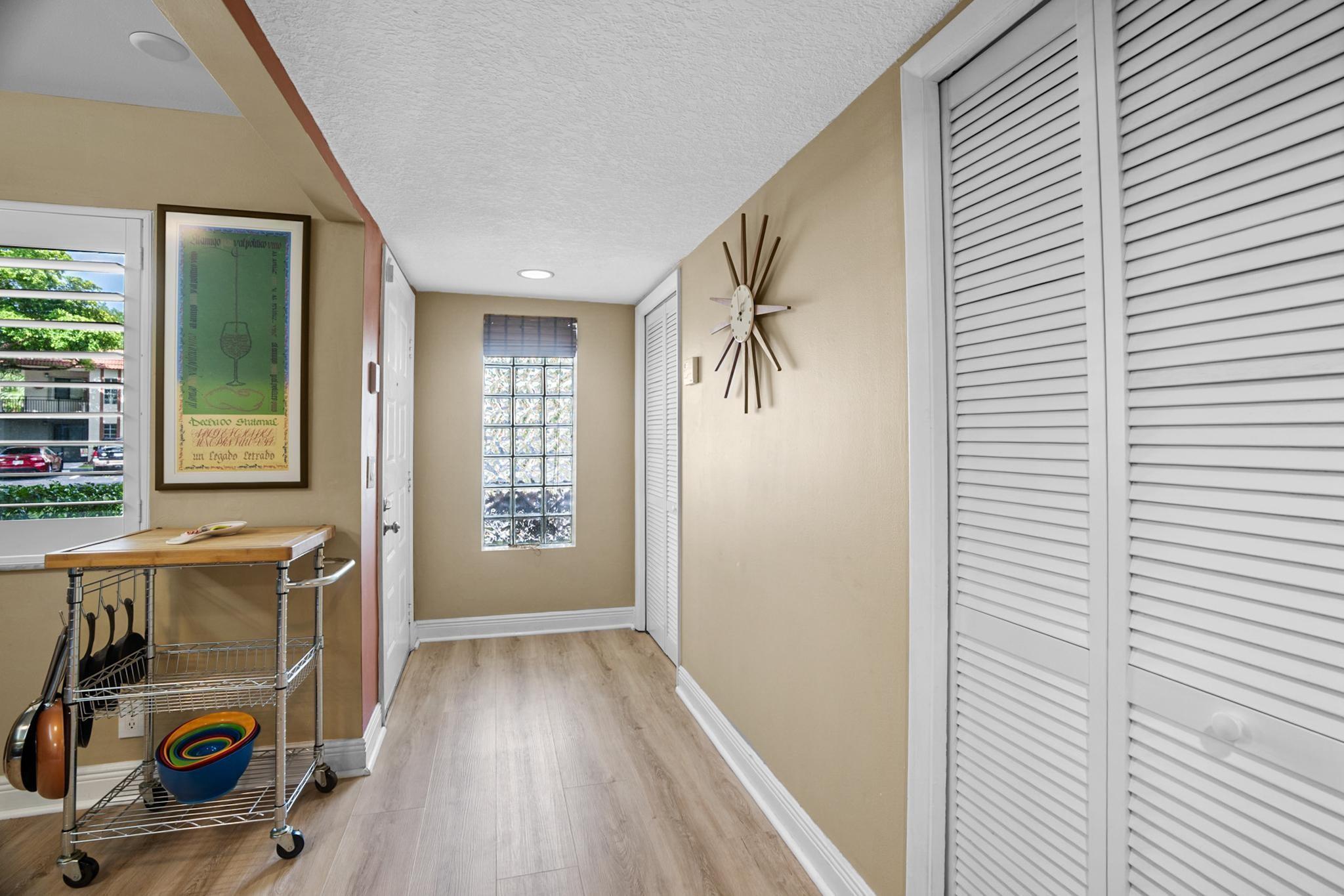 RACQUET CLUB APARTMENTS - Residential